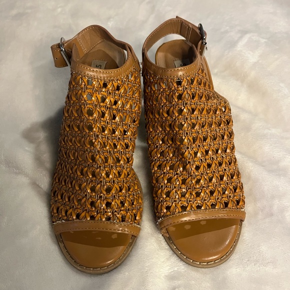 Brown Steve Madden Heels - Picture 6 of 6